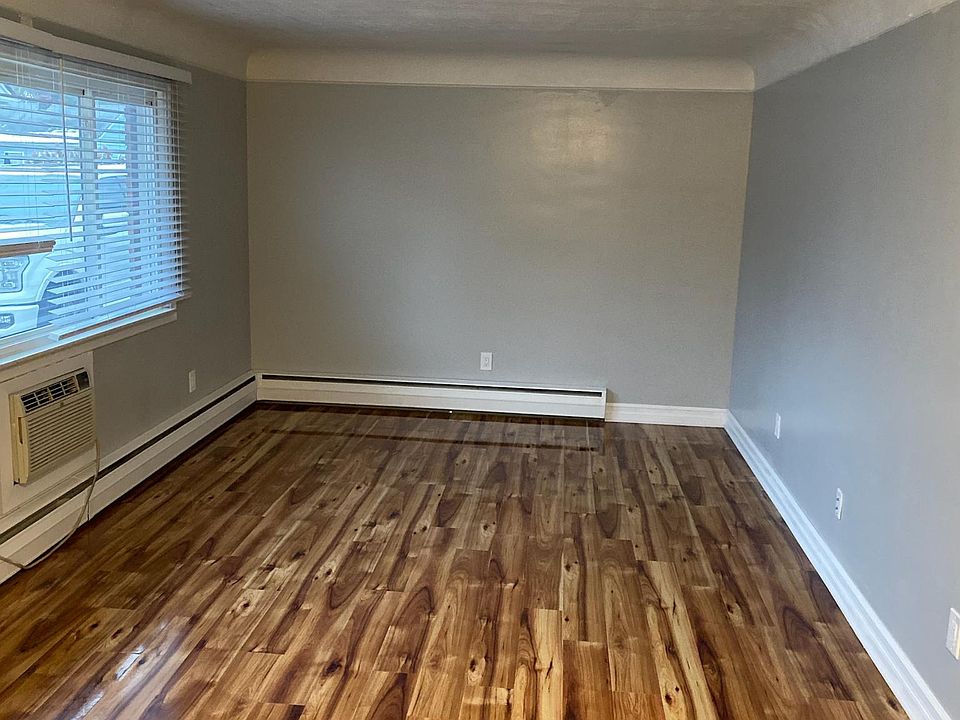 1st image of 3716 Hunter Ave