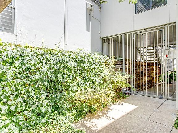2nd image of 3711 Holland Ave APT 102