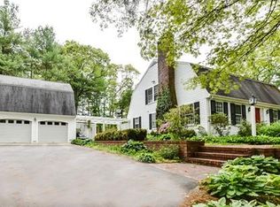 90 Centre St, Dover, MA 02030