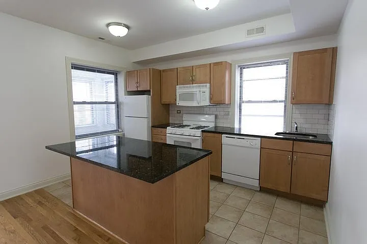 5401-5405 S. Drexel Boulevard — Photo 19