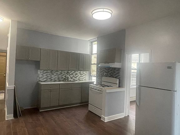 3rd image of 88-14 161st St #3F