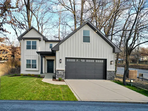 1675 Sunnyslope Dr, Crown Point, IN 46307