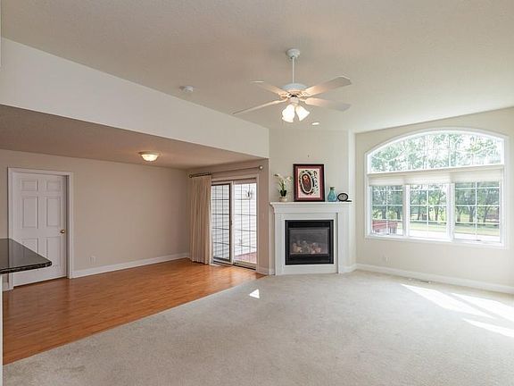 4th image of 3604 Farnham Dr