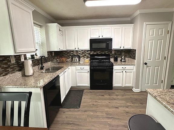 4th image of 5405 Somer Mill Rd