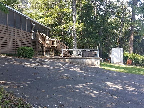 3rd image of 1040 County Road 2275