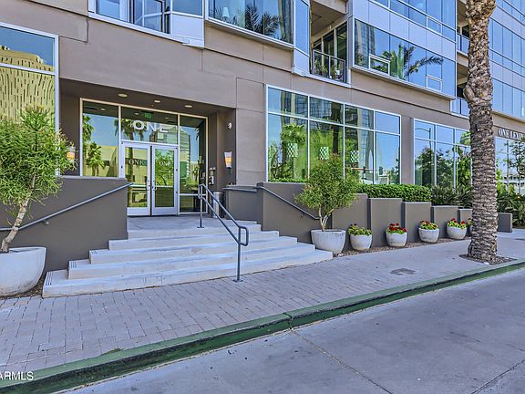 4th image of 1 E LEXINGTON Avenue #508