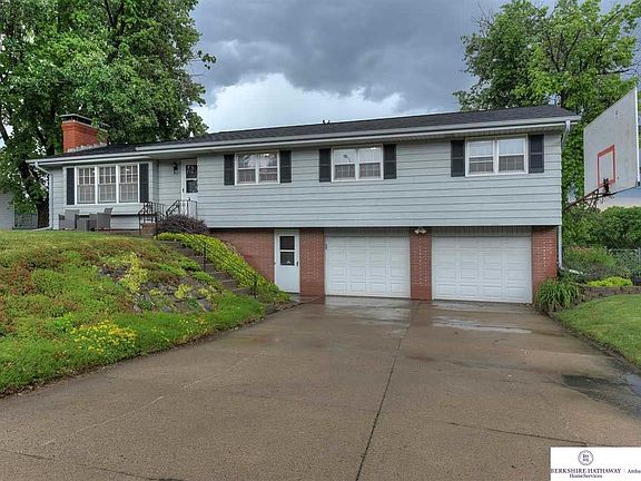 2nd image of 3121 S 117th St