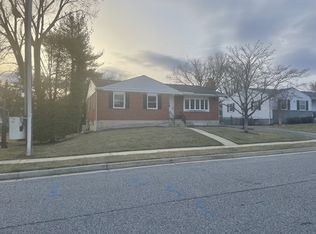 2106 Suburban Greens Dr, Lutherville Timonium, MD 21093