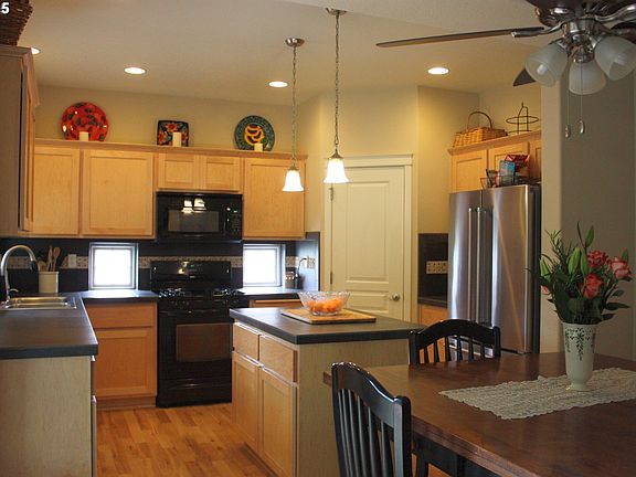 5th image of 5706 NE Lisbon Way