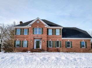 2073 Doral Dr, Harrisburg, PA 17112