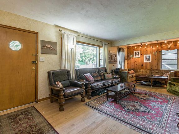 4th image of 1404 Adair Dr