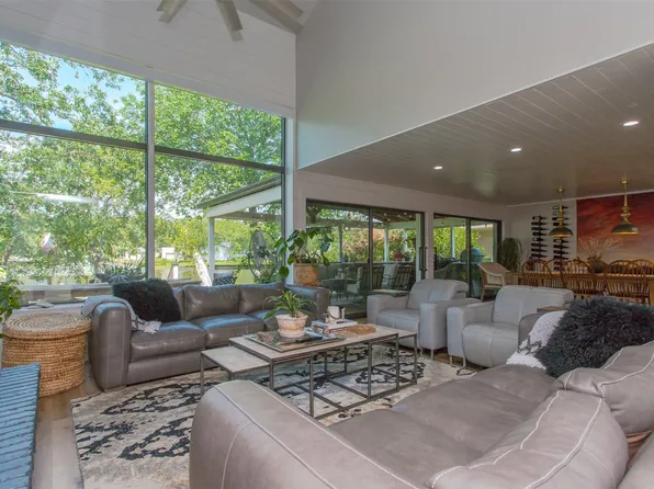 12 Summit Rdg, Malakoff, TX 75148
