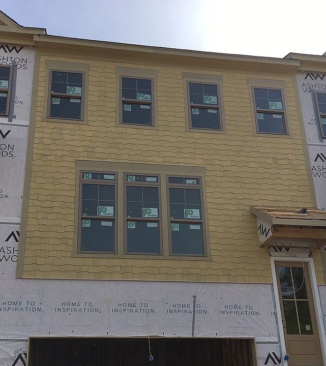 1st image of 3776 Huger Pl SE #Ubu2lp