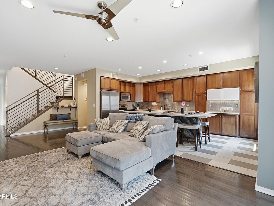 1st image of 525 W LAKESIDE Drive #124