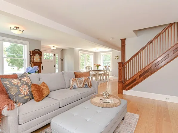 11 Church St, Acton, MA 01720
