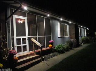 13643 Kaufman Ave NW, Hartville, OH 44632