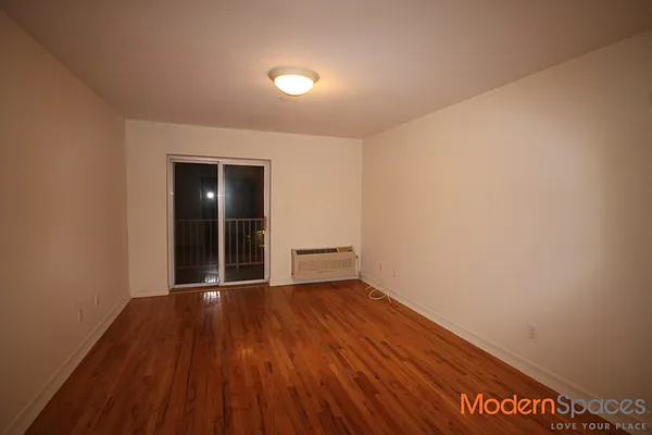 Rented by Modern Spaces | media 5