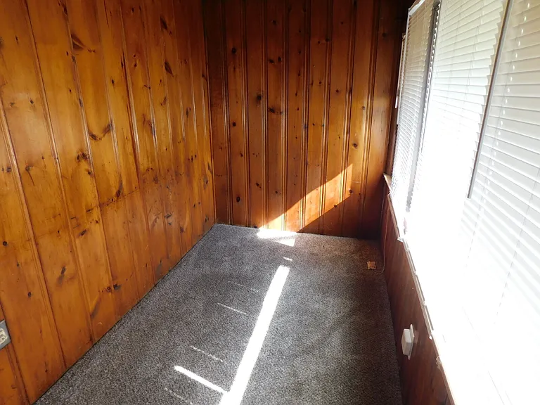 1175 Chapin Ave — Photo 5