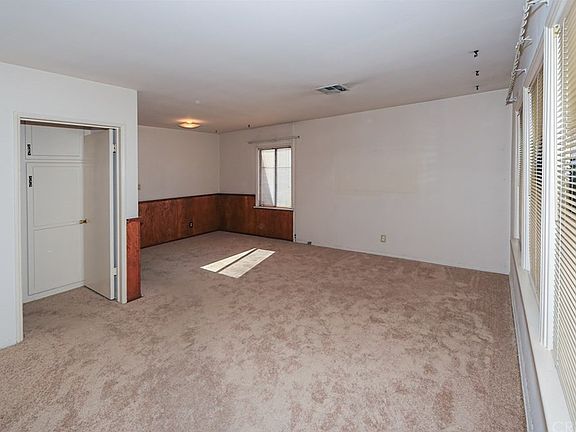 2nd image of 8058 Hazeltine Ave