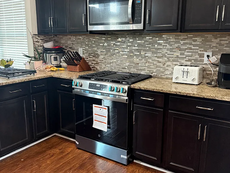 1030 Autumn Crest Ln — Photo 6