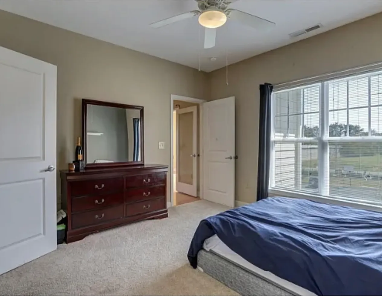 3 bed, 1500 sqft, $1,700 — Photo 3