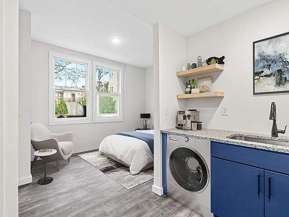 Furnished Studio