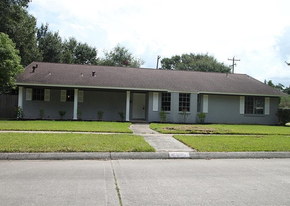 1st image of 2115 San Jacinto Dr