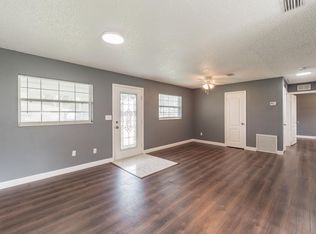 1645 Center St, Deland, FL 32720
