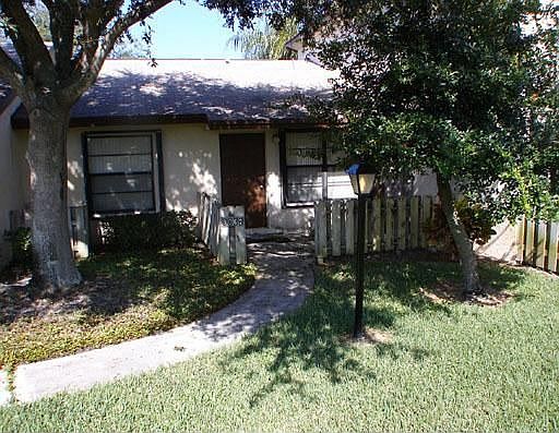 1st image of 8062 SE Villa Cir #B