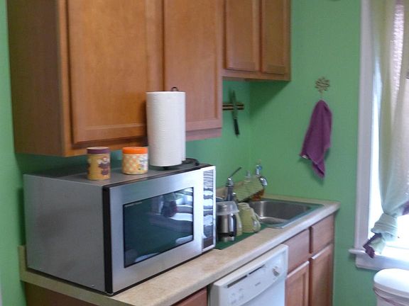 #10-1B - Kitchen