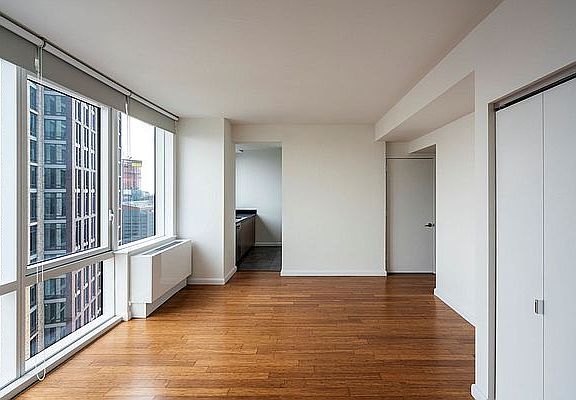 3rd image of 66 Rockwell Pl APT 27C