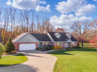 25945 E Lake Windermere Rd, Tremont, IL 61568