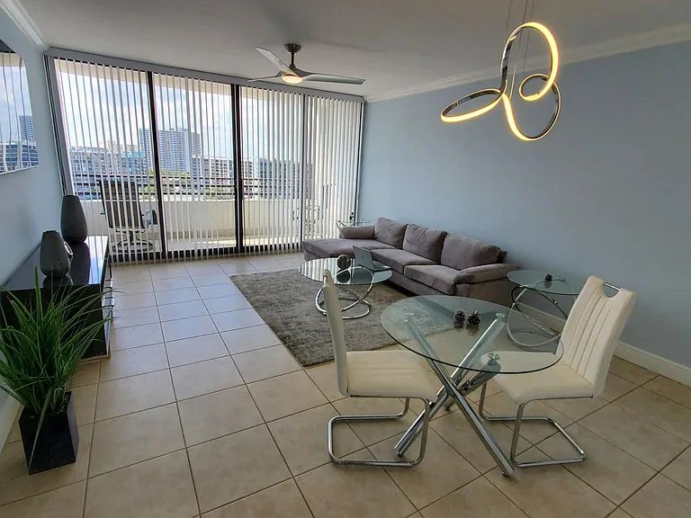 3505 S Ocean Dr #1104 — Photo 6