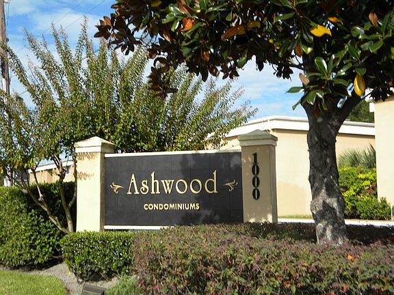 3rd image of 1000 Lake Of The Woods Blvd APT A203