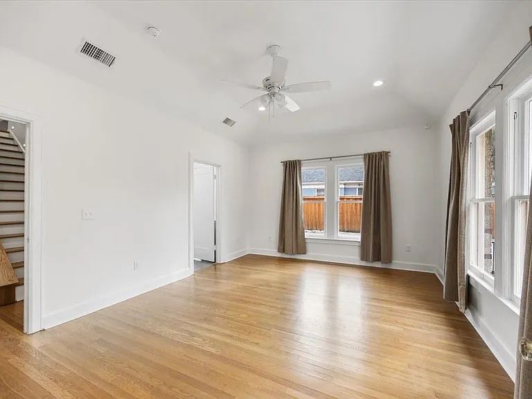 2118 Stanley Ave — Photo 18