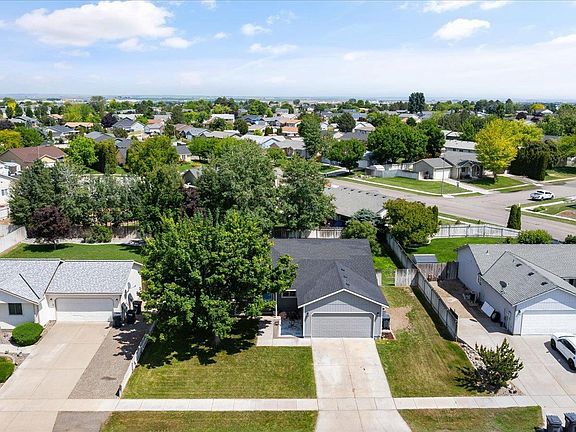 4th image of 4607 Yuma Dr