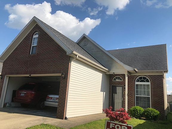 3rd image of 3028 Trailwood Ln