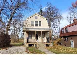 1013 Perry St, Flint, MI 48504