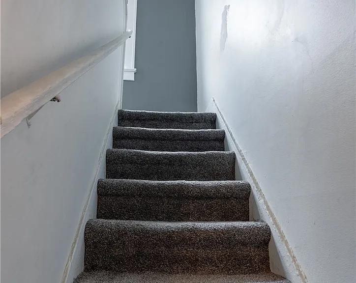 1786 Clifford Ave — Photo 12