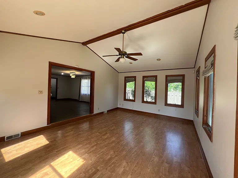 1004 Monarch Dr — Photo 14