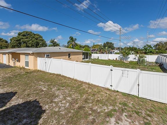 3rd image of 8053 Colrain Dr