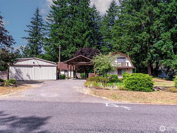 2nd image of 12909 Silver Creek Drive SE