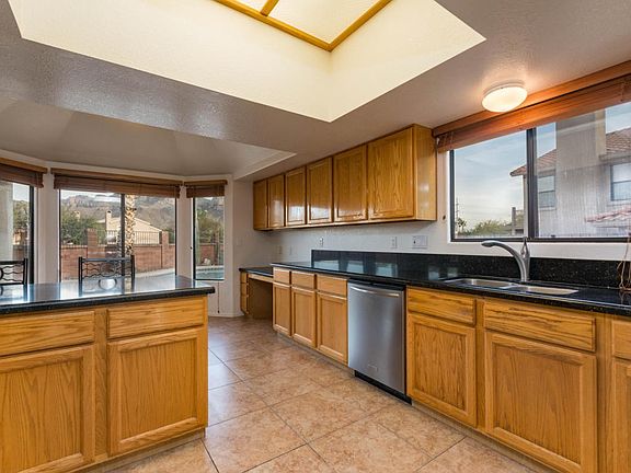 3rd image of 10240 N Krauswood Ln