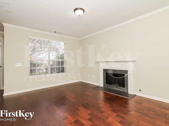 3rd image of 2026 Baramore Oaks Dr
