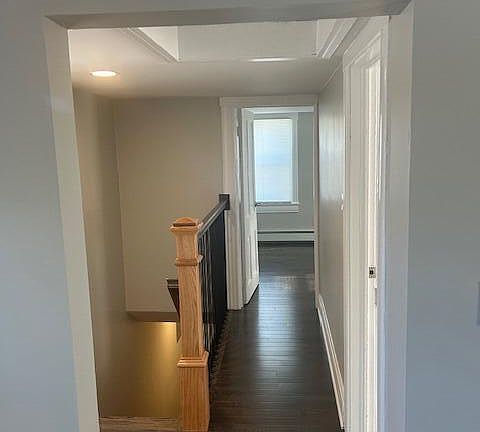3rd image of 433 Lincoln Ave #Top