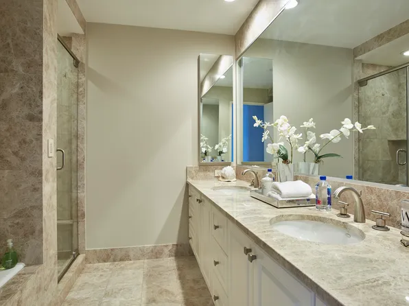 220 Riverside Boulevard image 6 of 12