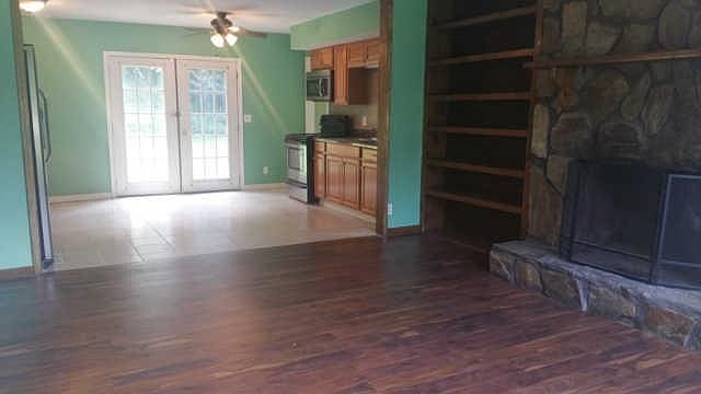 2nd image of 4481 Highway 70 W