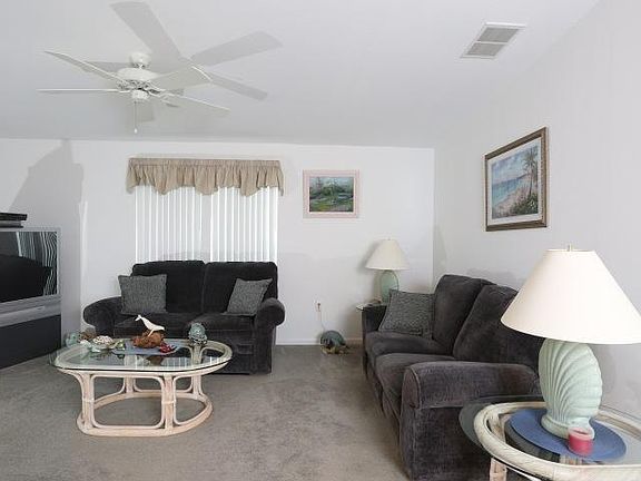 5th image of 520 Egret Cir