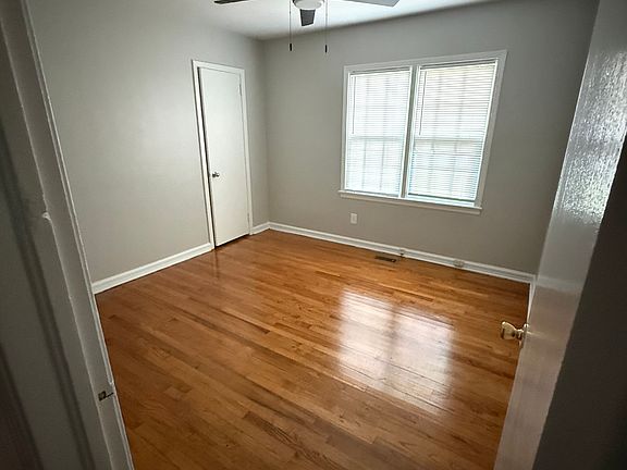 5th image of 601 S Valencia Dr