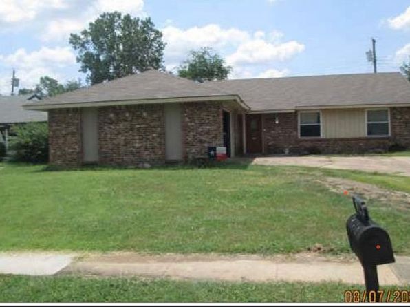 1516 Armstrong Dr
